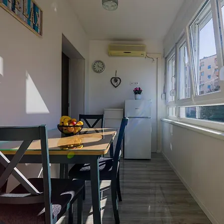 With Wifi - 25993 Apartment