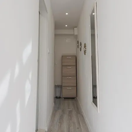 With Wifi - 25993 Apartment Split